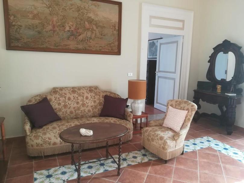 La Casa Di Astrea Bed & Breakfast Caiazzo Bagian luar foto