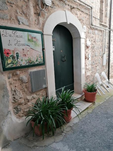 La Casa Di Astrea Bed & Breakfast Caiazzo Bagian luar foto