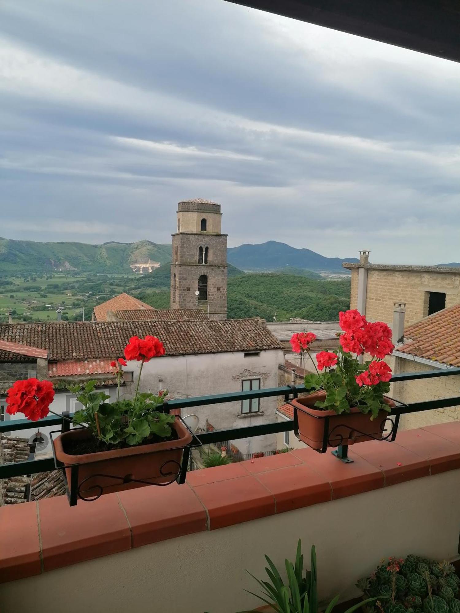 La Casa Di Astrea Bed & Breakfast Caiazzo Ruang foto